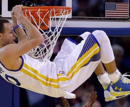 开云·体育官网APP下载-曼联旧将拉什福德的重返巅峰，神级停球后小角度破门让人惊叹，欧联-拉什福德破僵b费点射 曼联2-0格