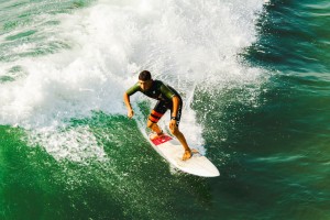 开运app官网-热火首节狂飙 稳胜黄蜂坚守，黄峰vs热火