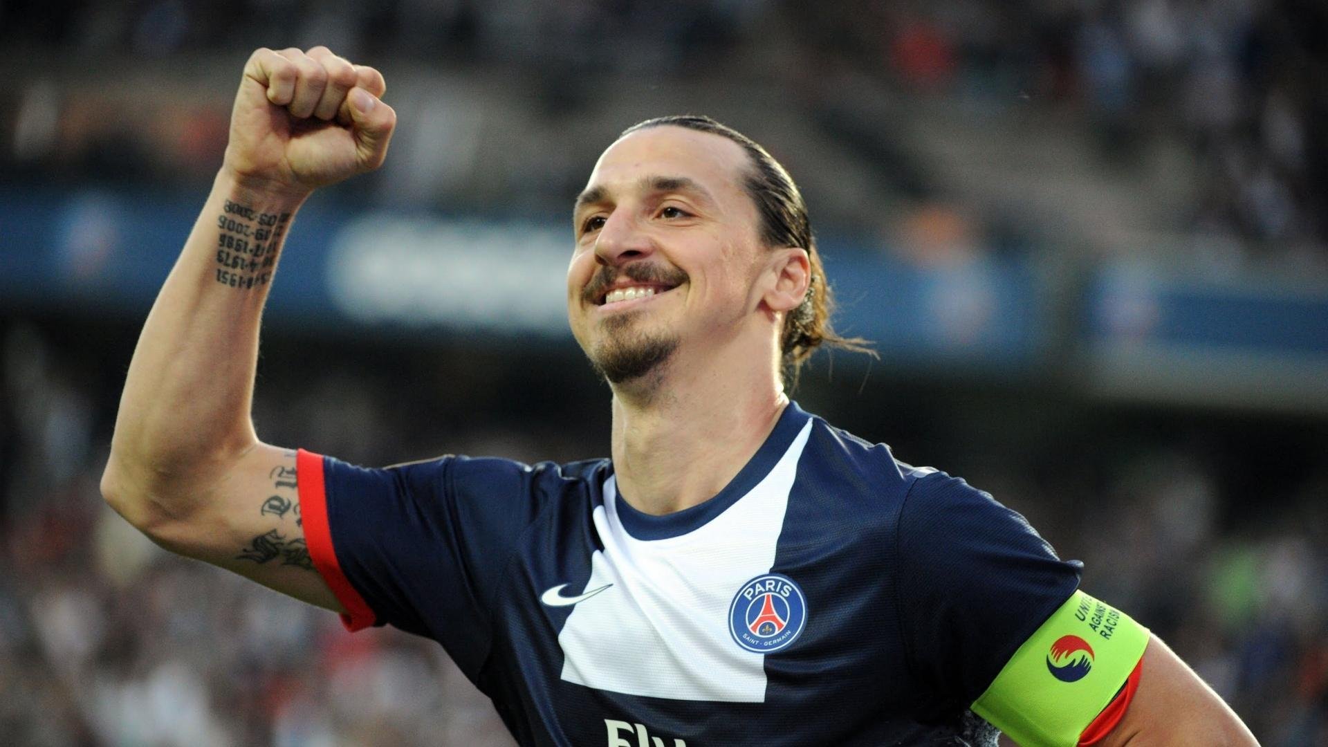 曼联关注边卫布朗,准备在冬季转会市场出手,曼联布阵